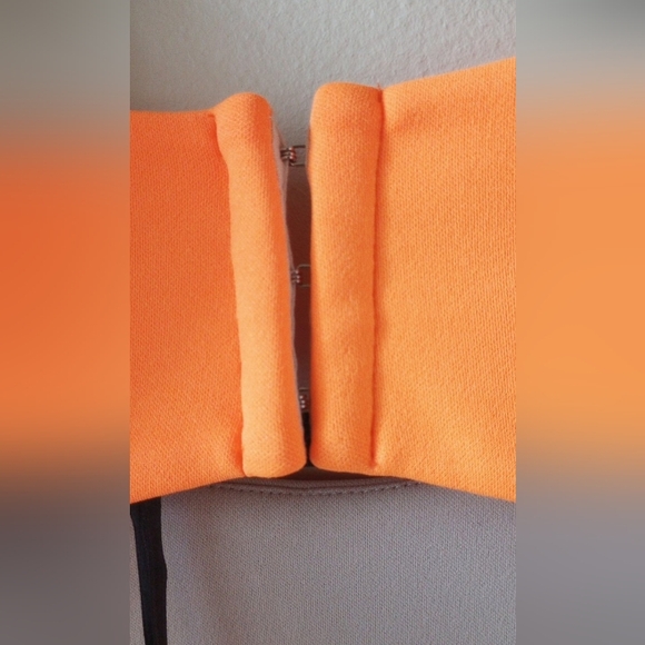 NWT Orange and Tan Geometric Open Back Mini Dress - Picture 6 of 6